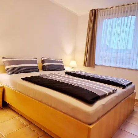 Residenz Am 4-61 Apartment